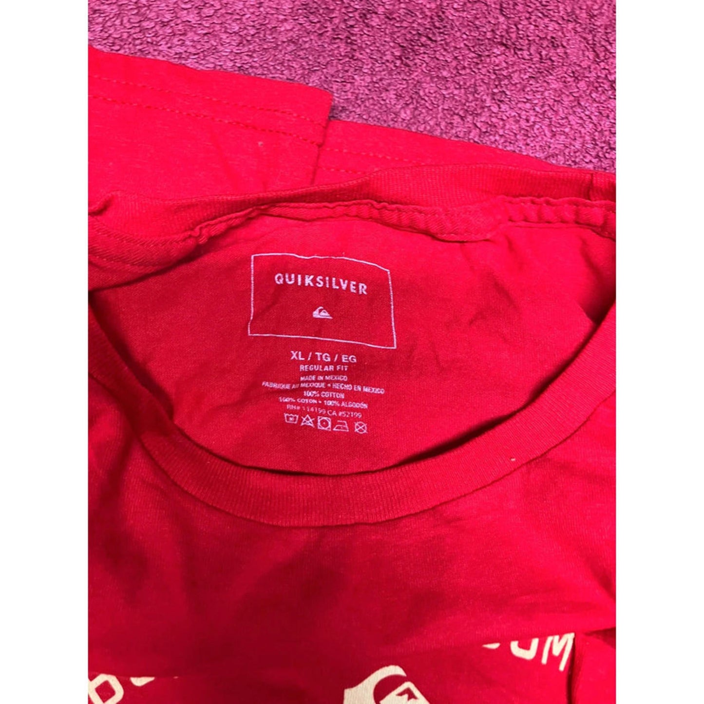 Quiksilver Red Graphic Logo T-Shirt – Size XL