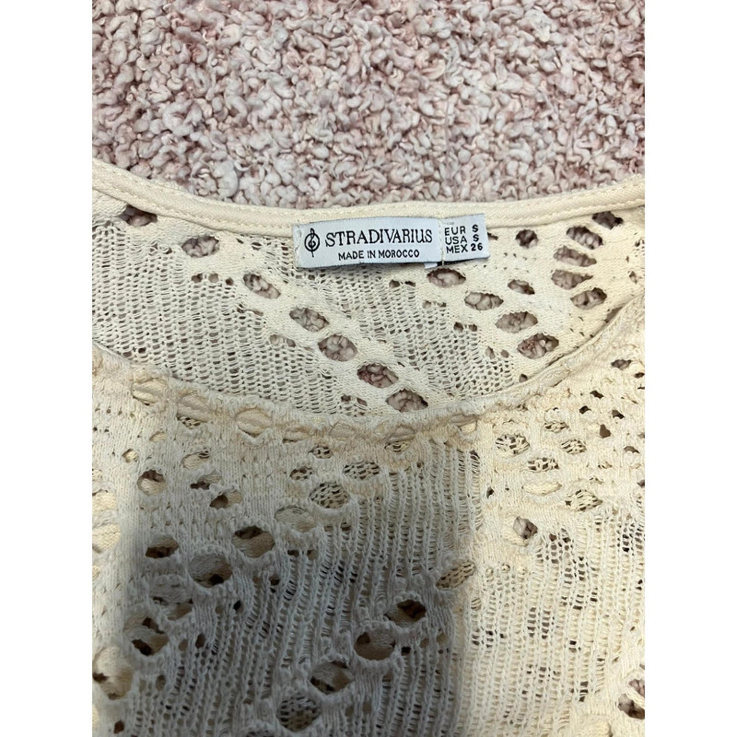 Stradivarius Cream Crochet Knit Cropped Sweater – Size S