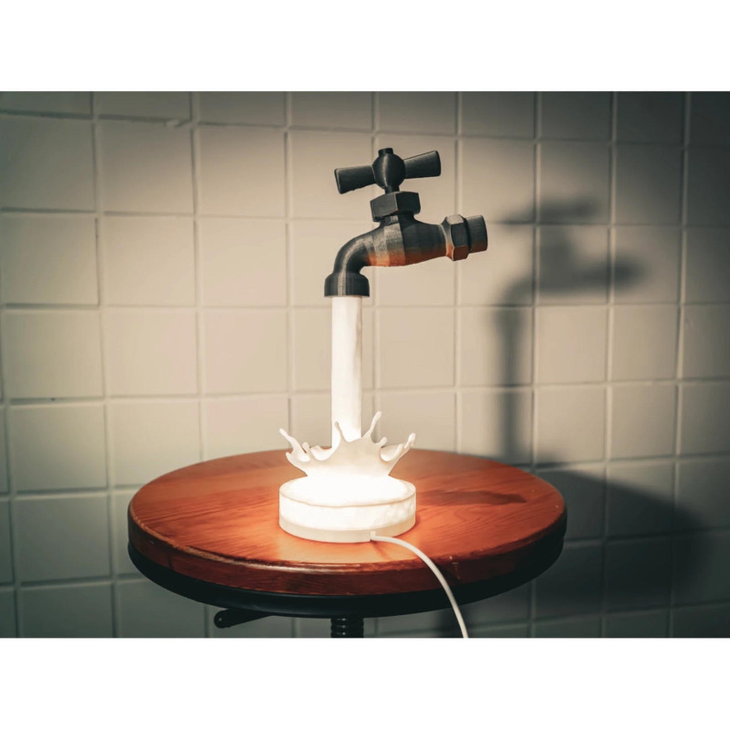 Handmade 3d printed floating tap illusion lamp | usb led mood light