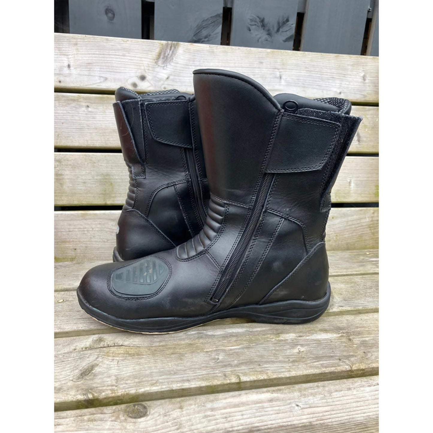 Richa Motorcycle Boots – Black Leather Touring Riding Biker Boots (Used)size 11
