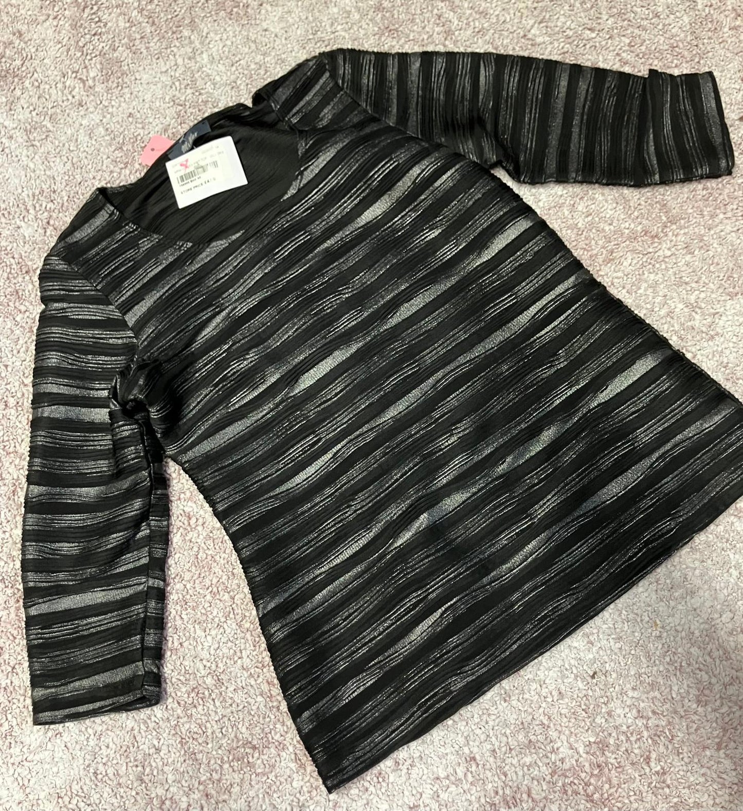Mr Max Women's Silver Wave Knit Top
