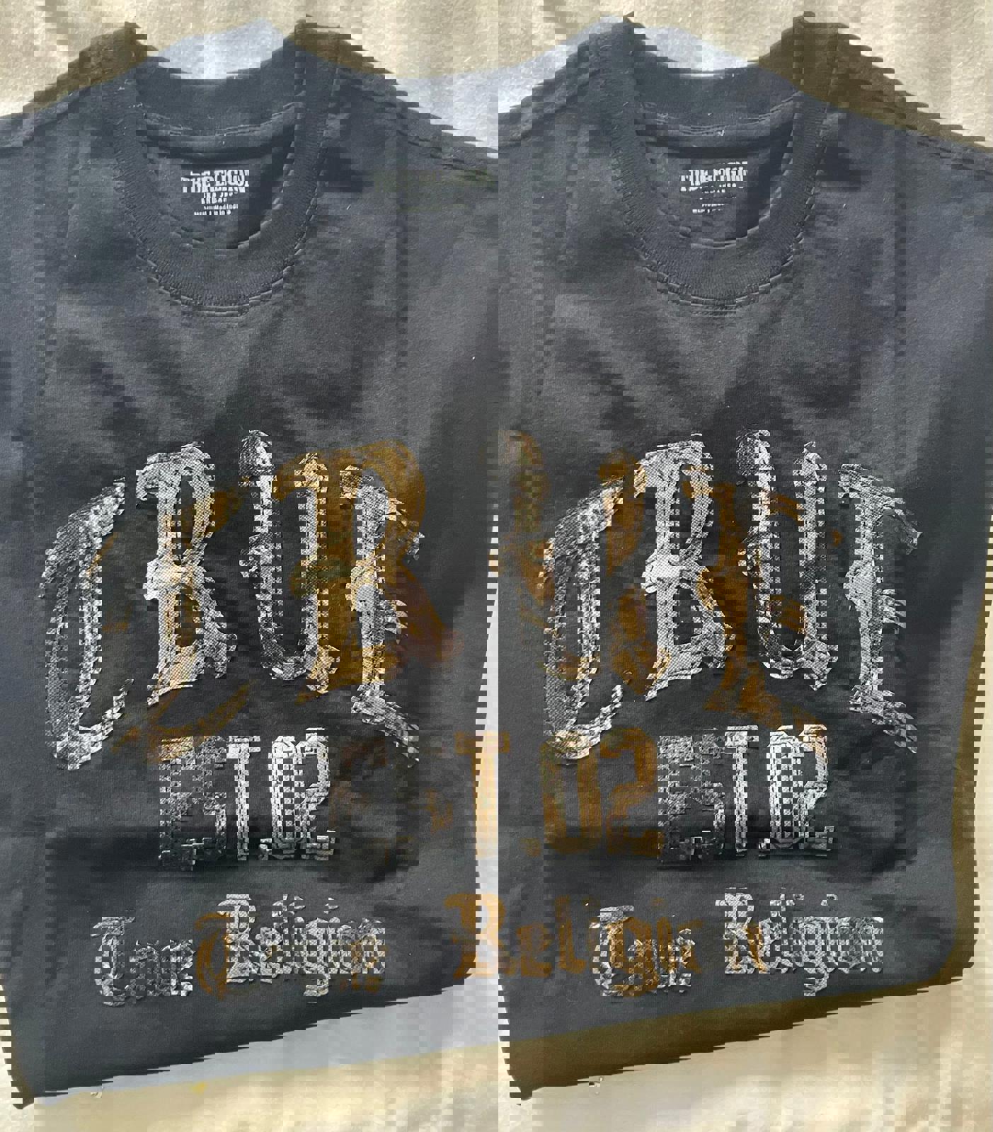 True Religion Men's Black Graphic T-Shirt Medium
