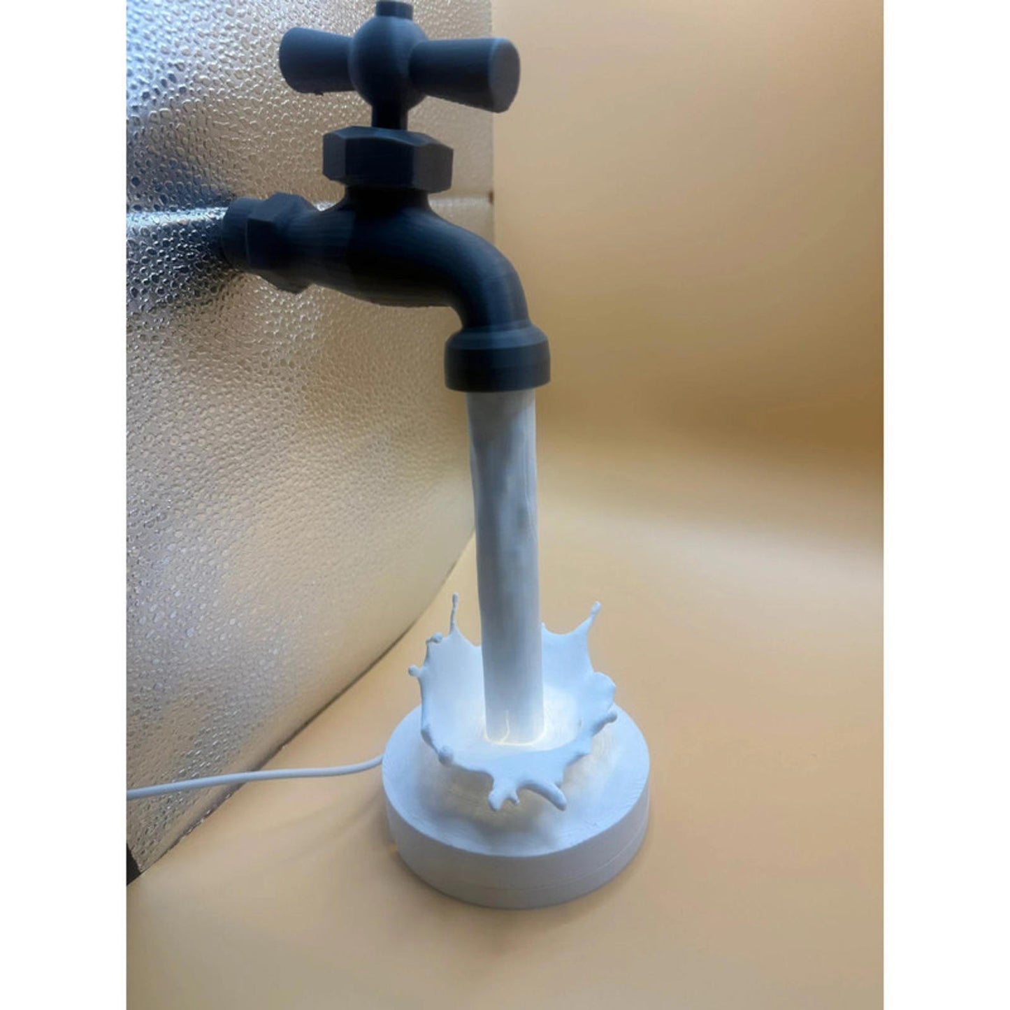 Handmade 3d printed floating tap illusion lamp | usb led mood light