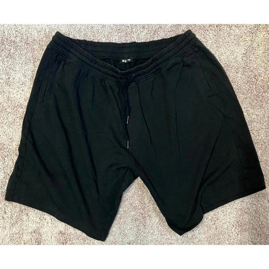 Black men’s casual shorts with drawstring elastic waistband and pockets.