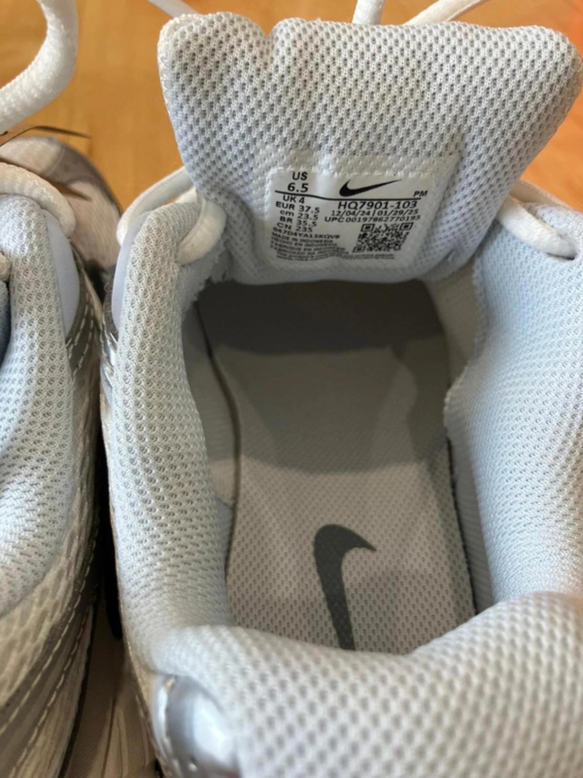 Nike Unisex Trainers with Recycled Content UK Size 4