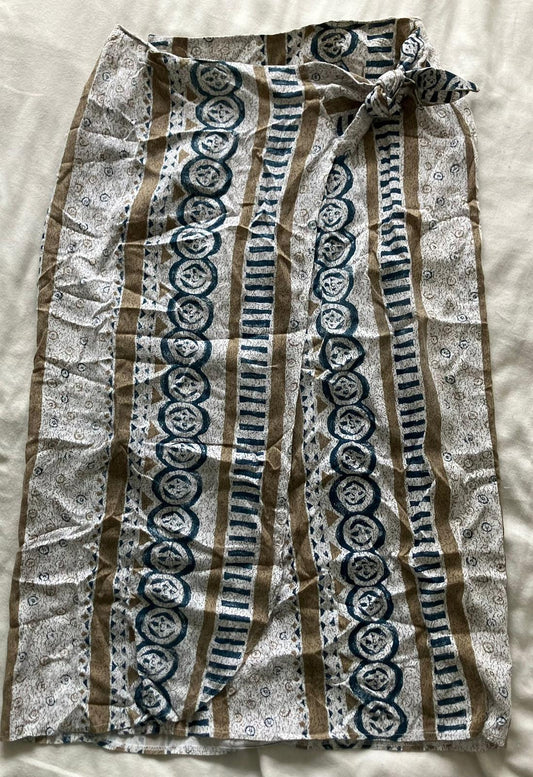 Lovely Women's Viscose Wrap Skirt with Unique Pattern