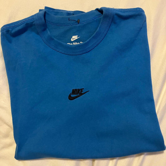 Nike The Nike Tee Loose Fit Blue T-Shirt - Men's Small