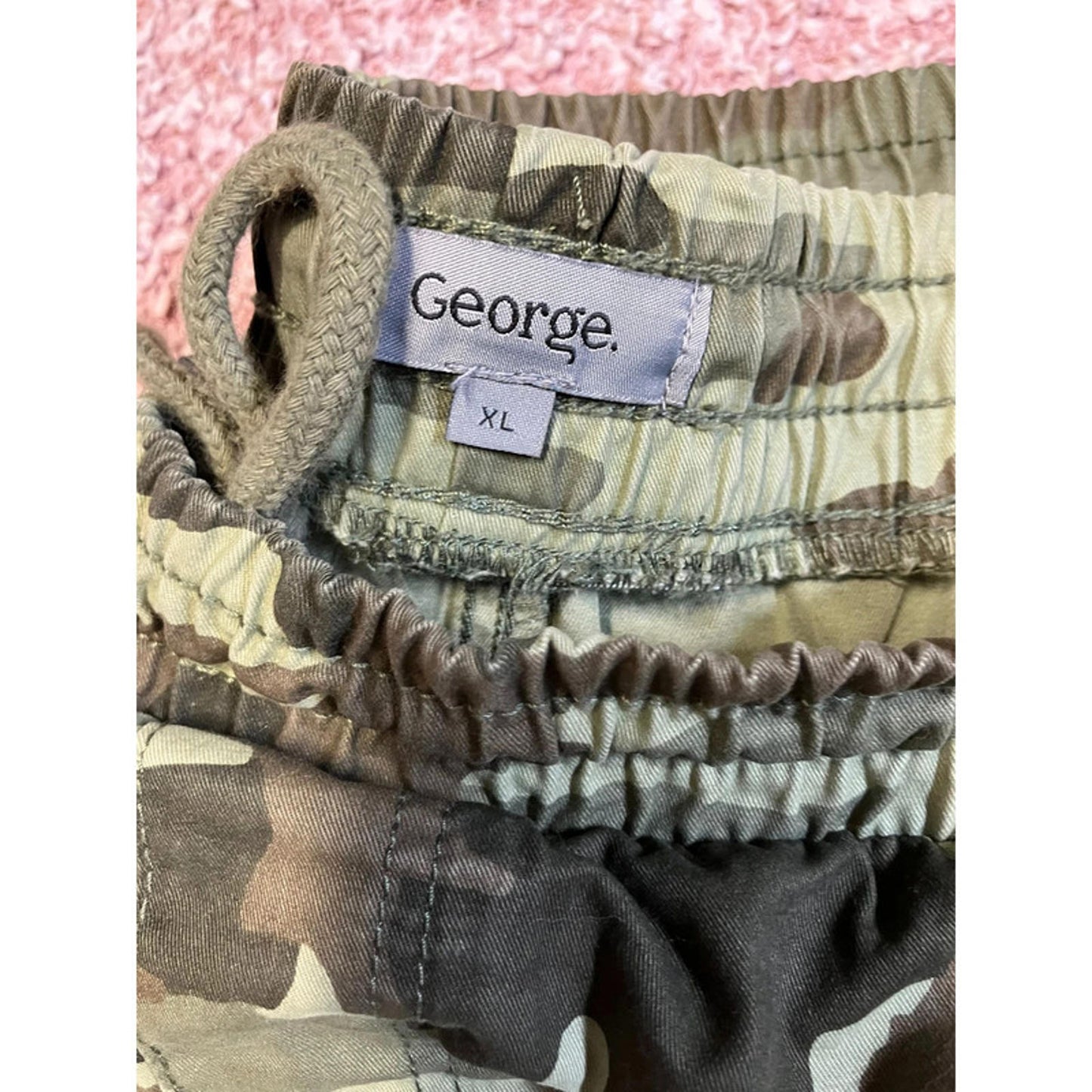 George Camo Cargo Shorts XL