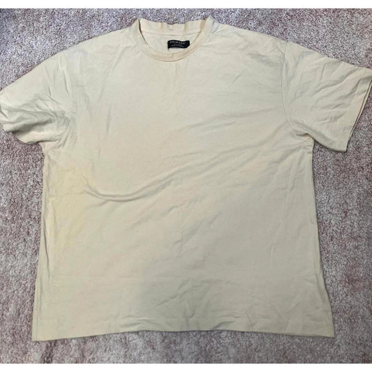 Classic men’s beige short sleeve t-shirt from Primark.