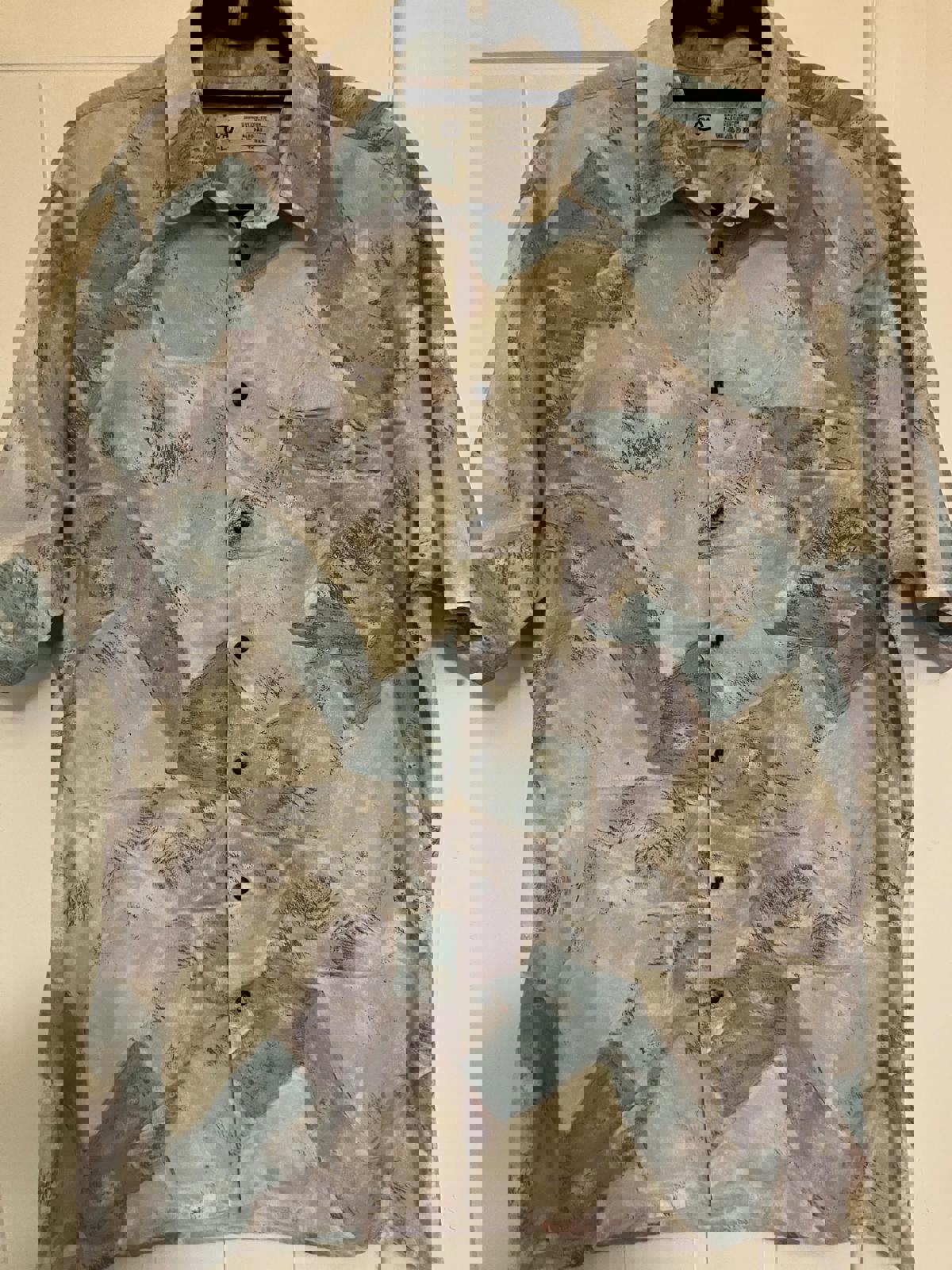 Vintage C&A Men's Short Sleeve Button-Up Shirt - Large