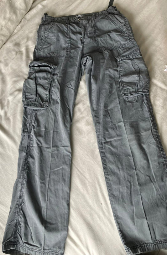 Lovely Women's Cargo Straight Pants by Bershka - Size EUR 34 / US 2