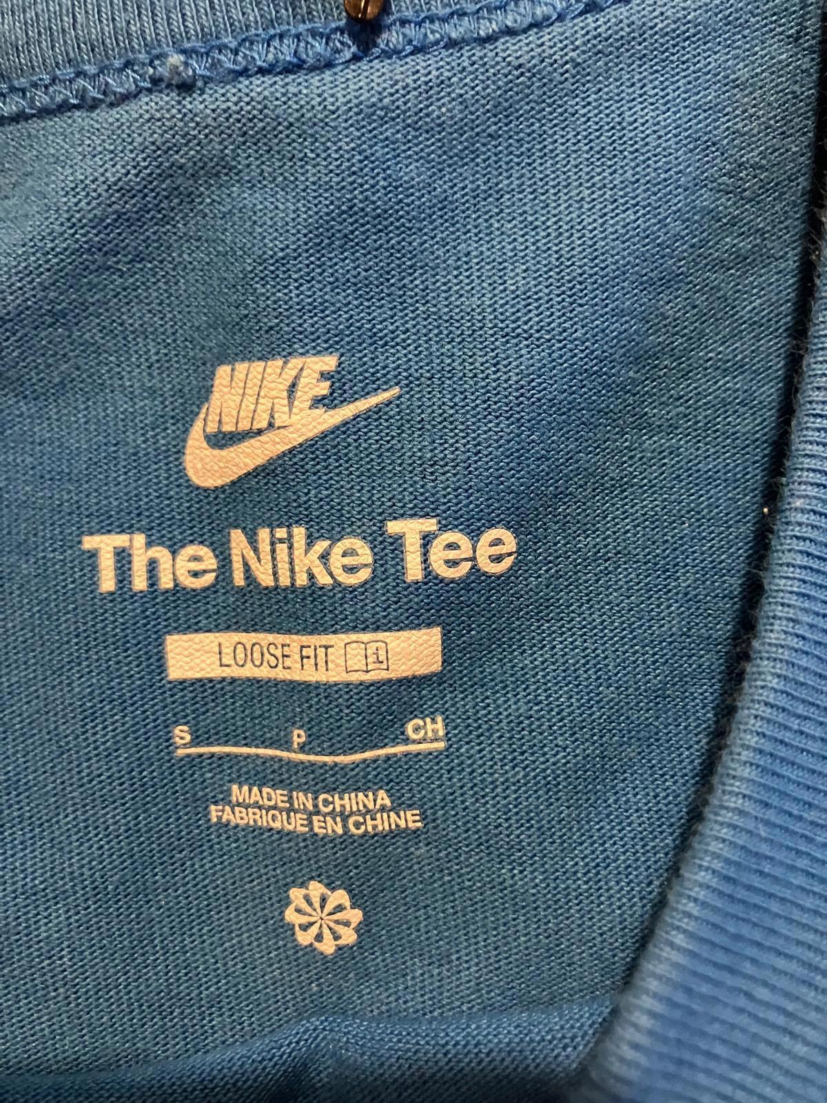 Nike The Nike Tee Loose Fit Blue T-Shirt - Men's Small
