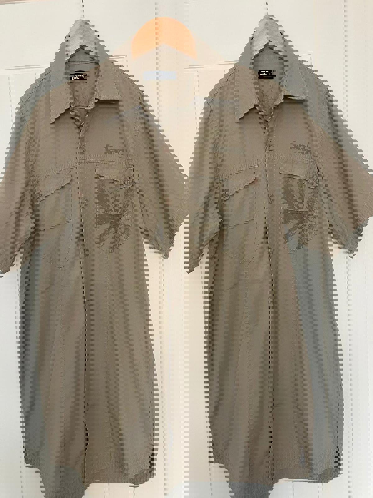 Bench. Men's Short Sleeve Button-Up Shirt - Size L