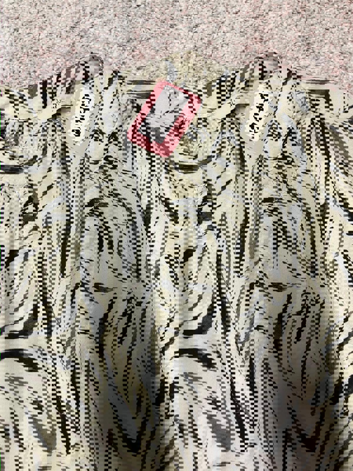 Tu Woman Black and White Patterned Blouse Size 8