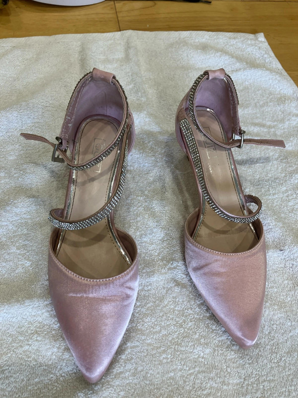 Light pink kitten heel sandal