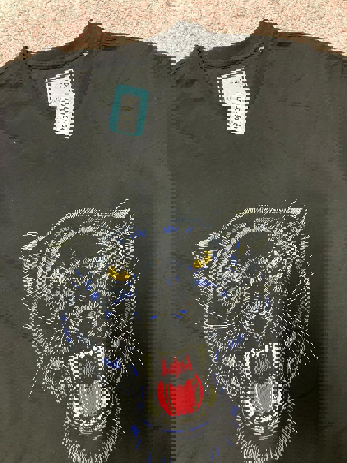 Black Graphic Panther Print Men's T-Shirt Medium